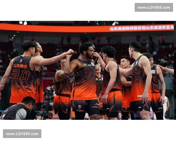 山东男篮三连战国际劲旅:4-6 日淬炼新星阵容 山东男篮三连战国际劲旅:4-6 日淬炼新星阵容